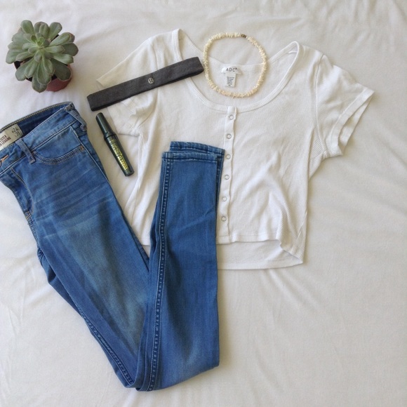 Hollister Light Wash jeans/leggings - Picture 10 of 13